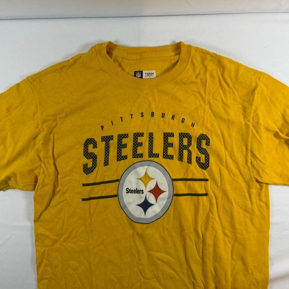 NFL Yellow And Black Steelers Graphic Tee Size Medium - Picture 1 of 5